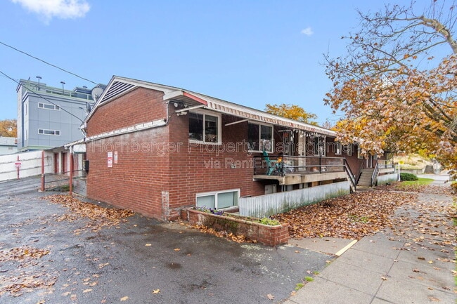 Building Photo - 1514 N Post St