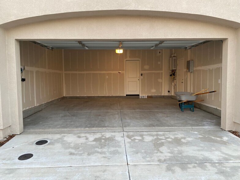 Building Photo - 1112 Buckwheat Wy