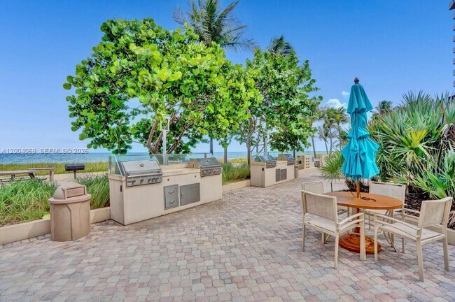Building Photo - 4900 N Ocean Blvd