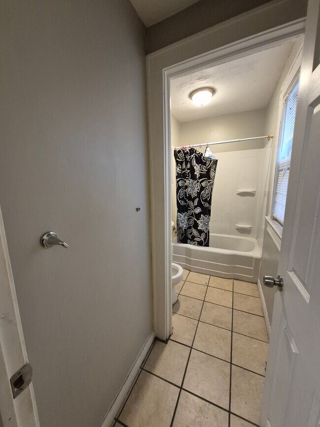 Building Photo - Tickle Realty, LLC