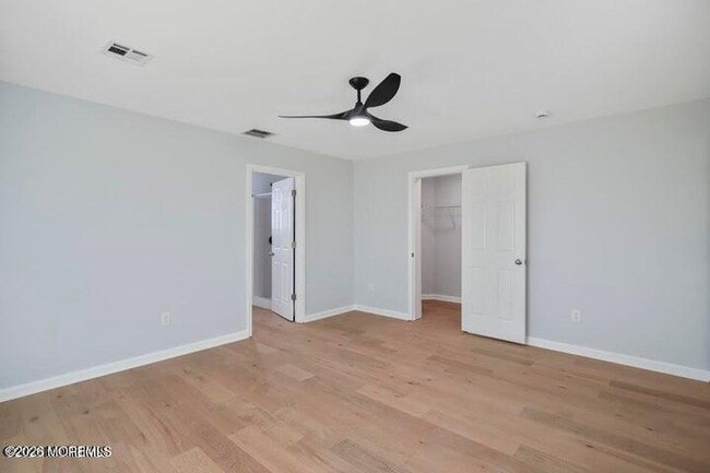 Building Photo - 410 Bayview Ave