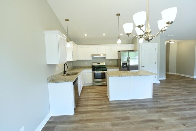 Building Photo - 1750 Meadowlark Ln