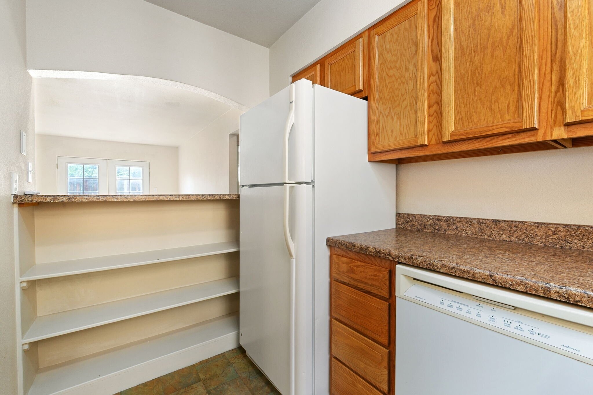 Building Photo - 405 E Thunderbird Dr