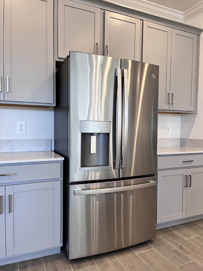 Building Photo - 7016 119th Ct E