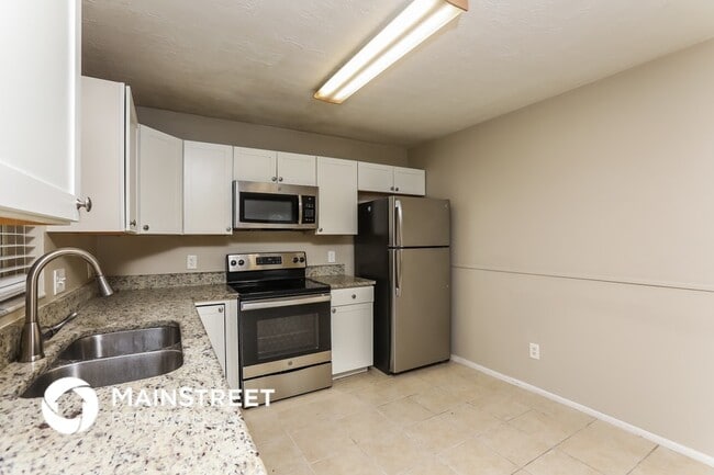 Building Photo - 1631 Callie Ct