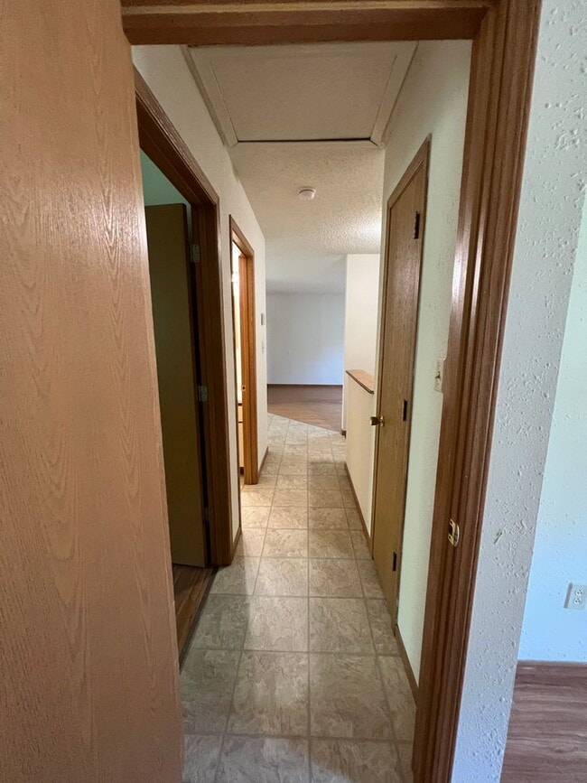Building Photo - 4 Bed/1.5 bath Home in Pacific School Dist...