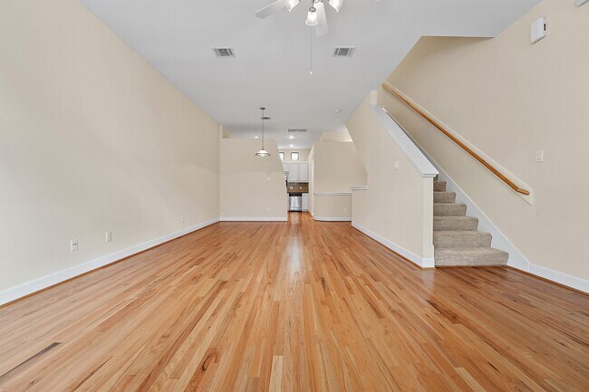 Building Photo - 2710 Hullsmith Dr