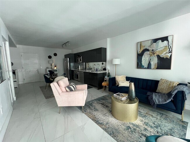 Building Photo - 31 SE 6th St