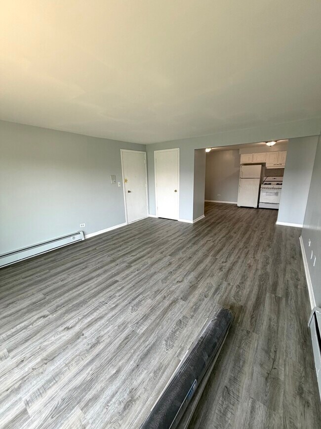 Building Photo - 2500 Mark Thomas Ln