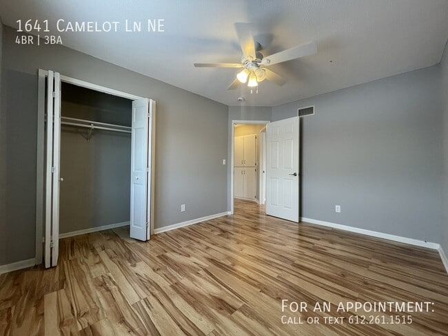 Building Photo - 1641 Camelot Ln NE