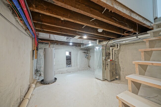 Building Photo - 1335 S Stanley St