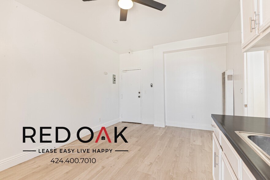 Building Photo - 744 Beacon Ave