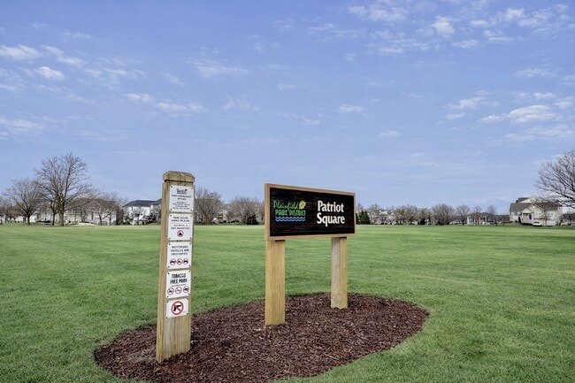 Building Photo - 14527 Patriot Square Dr E