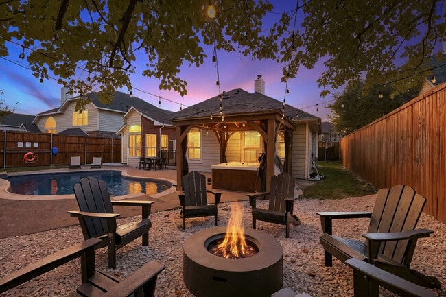 Building Photo - 5709 Courtney Cir