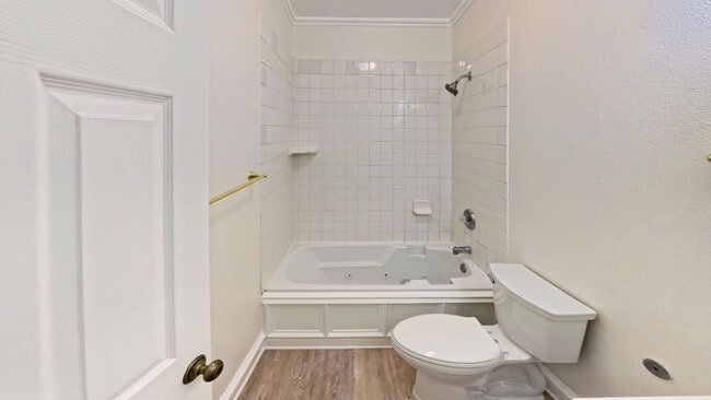 Building Photo - 1617 Toyon Pl