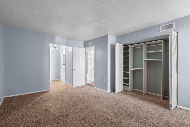 Building Photo - 7812 Hanover Pkwy