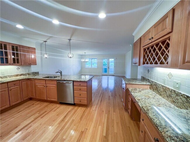 Building Photo - 39 Eagle Dr