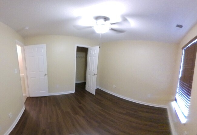 Building Photo - 103 Pinter Ct