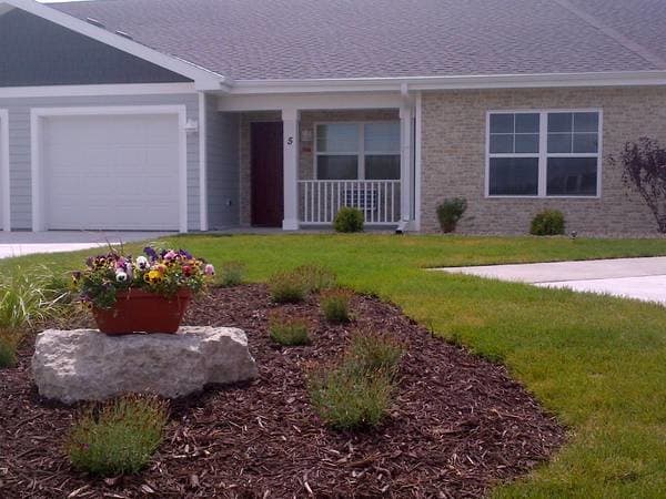 Primary Photo - Blackstone Harbor Apartments