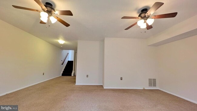 Building Photo - 33 Badger Gate Ct