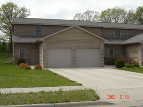 Building Photo - 1222 Mark Ave