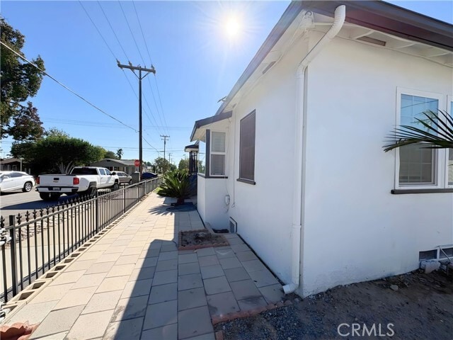 Building Photo - 587 E Arrow Hwy