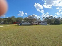 Building Photo - 4452 Roundup Dr