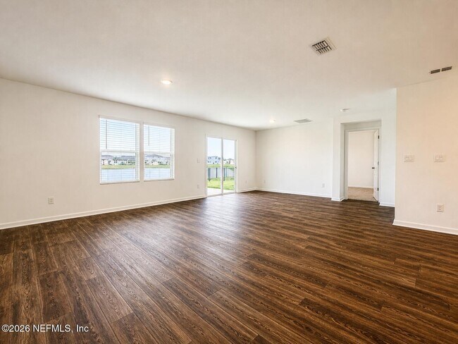 Building Photo - 350 Ardila Cir