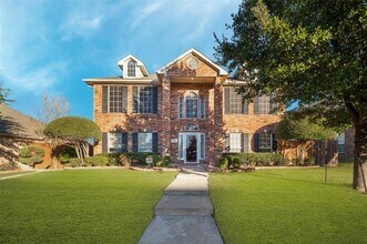 Building Photo - 8228 Novaro Dr