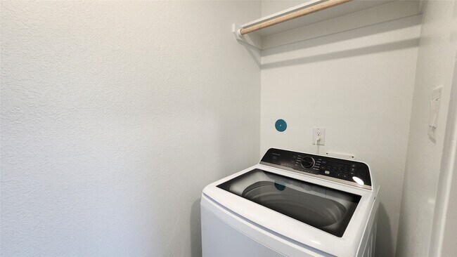 Building Photo - 3064 Dawn Sound Dr