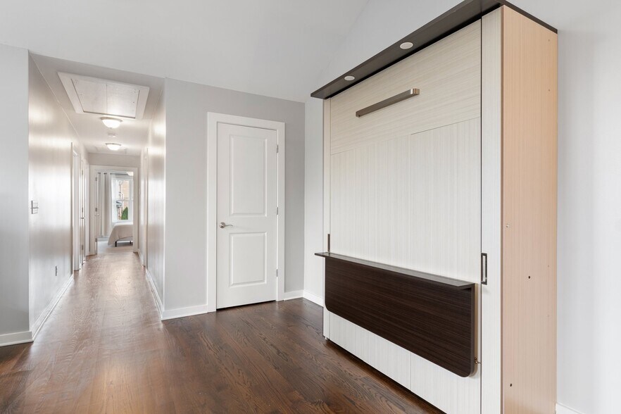 Building Photo - 223B Orlando Ave