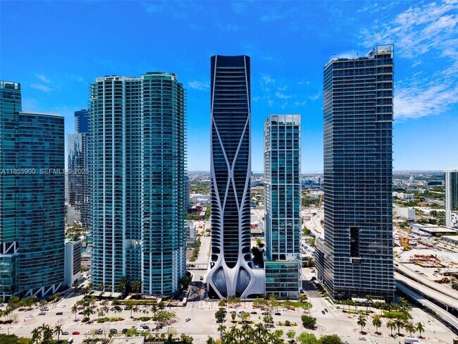 Building Photo - 1000 Biscayne Blvd