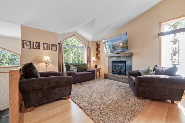 Building Photo - 2921 235th Ave NW