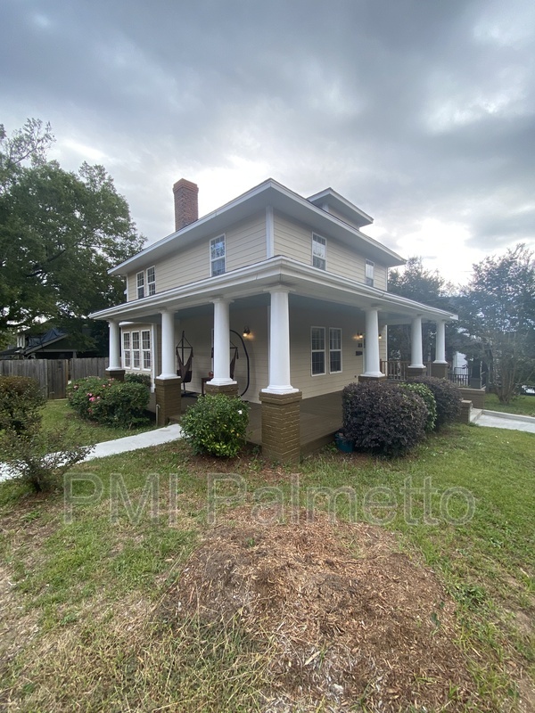 Building Photo - 816 Oak St