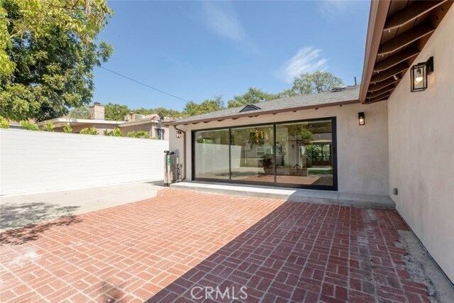 Building Photo - 641 E Grinnell Dr