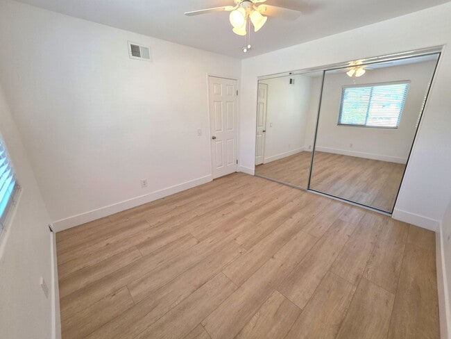 Building Photo - Gorgeous Entertainers Dream Home