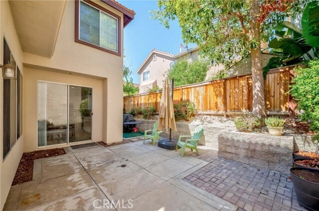 Building Photo - 5 Pelicano