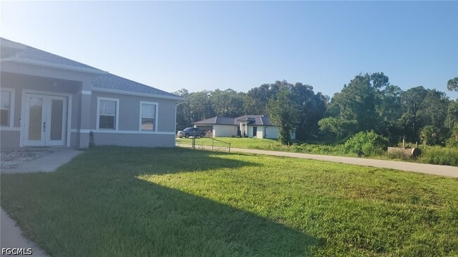 Building Photo - 653 Foxchase Dr