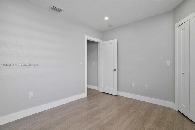Building Photo - 3378 W 80th St