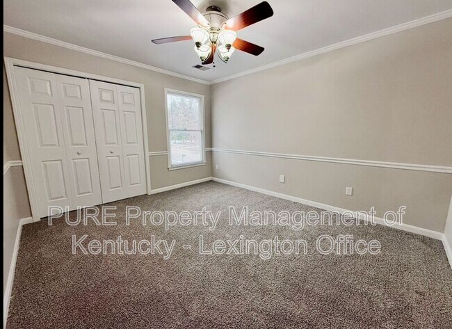 Building Photo - 552 Forest Hill Dr