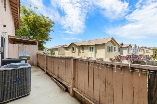 Building Photo - 2BR Bonsall Condo | Garage, Parking & Utilities Included