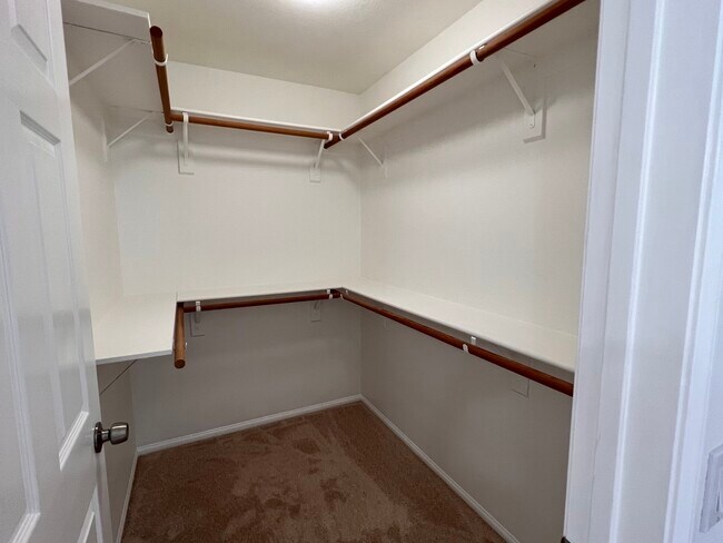 Building Photo - 16510 La Salle Ave