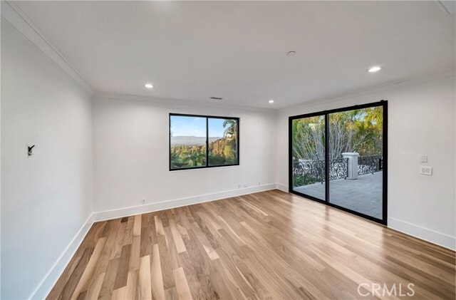 Building Photo - 4165 Elm View