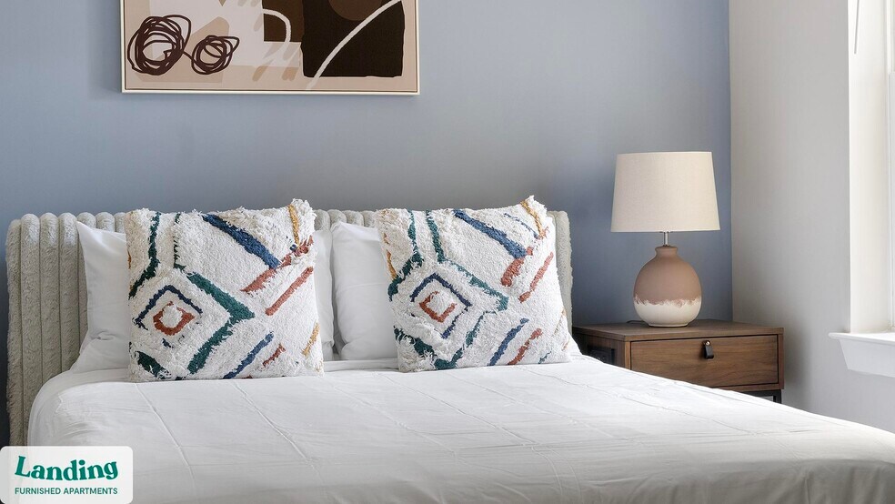 Building Photo - 1000 Forestview Dr