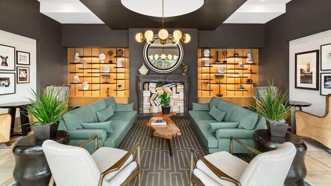 Lobby - Huxley