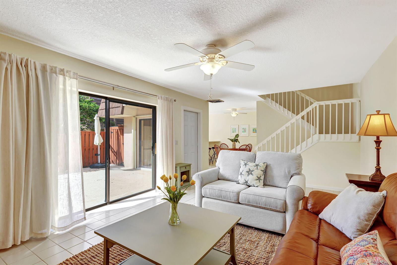 Building Photo - 2332 23rd Ct