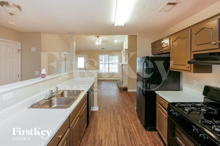 Building Photo - 1296 N Hampton Dr
