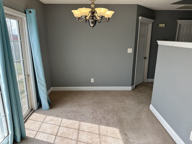 Building Photo - 134 Annie Rd