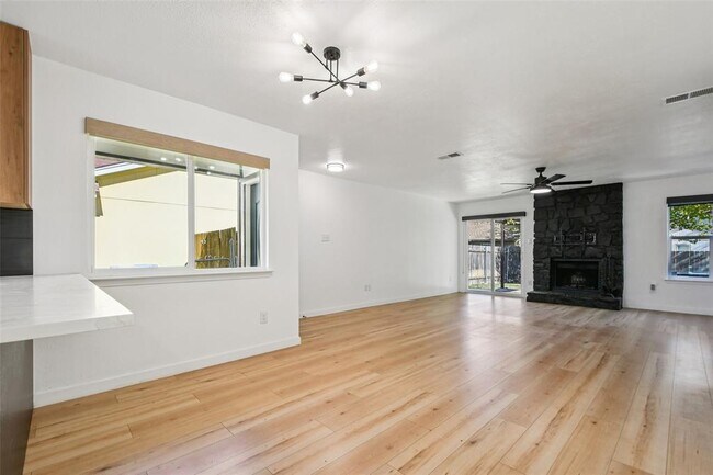 Building Photo - 12907 Water Mill Cove