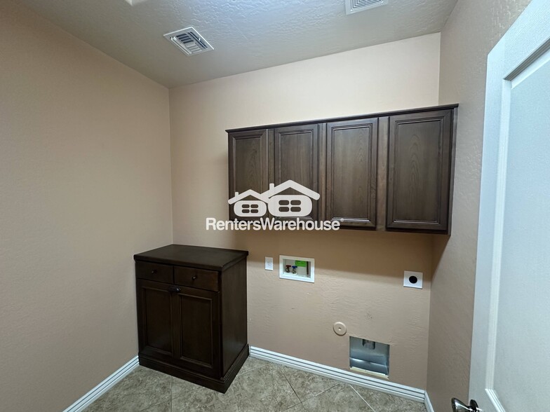 Building Photo - 16130 N 181st Ave